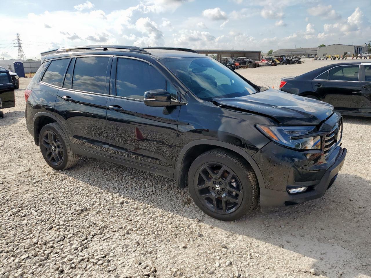 2024 Honda Passport Black Edition - Image 4