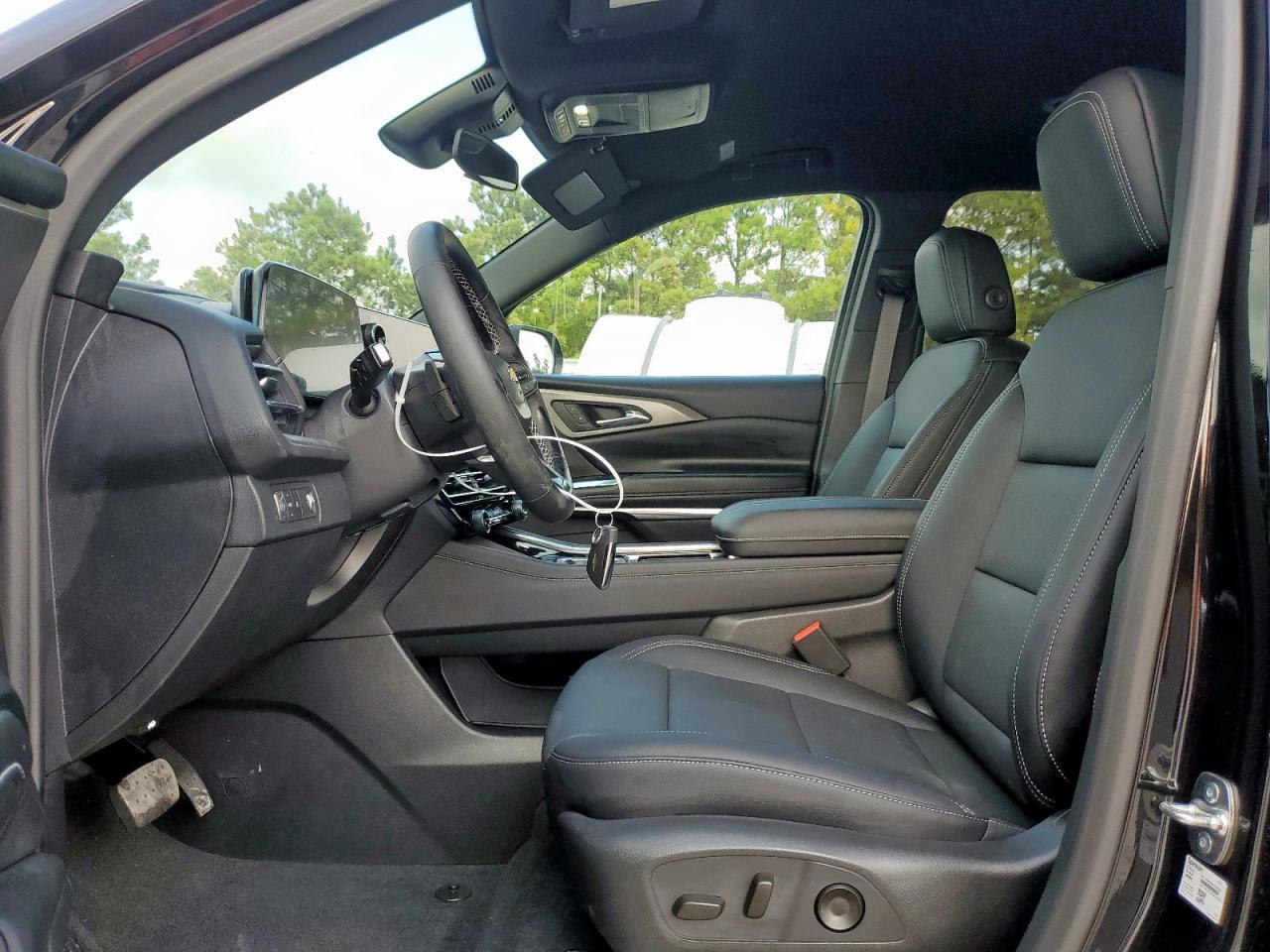 2025 Chevrolet Traverse Lt - Image 7