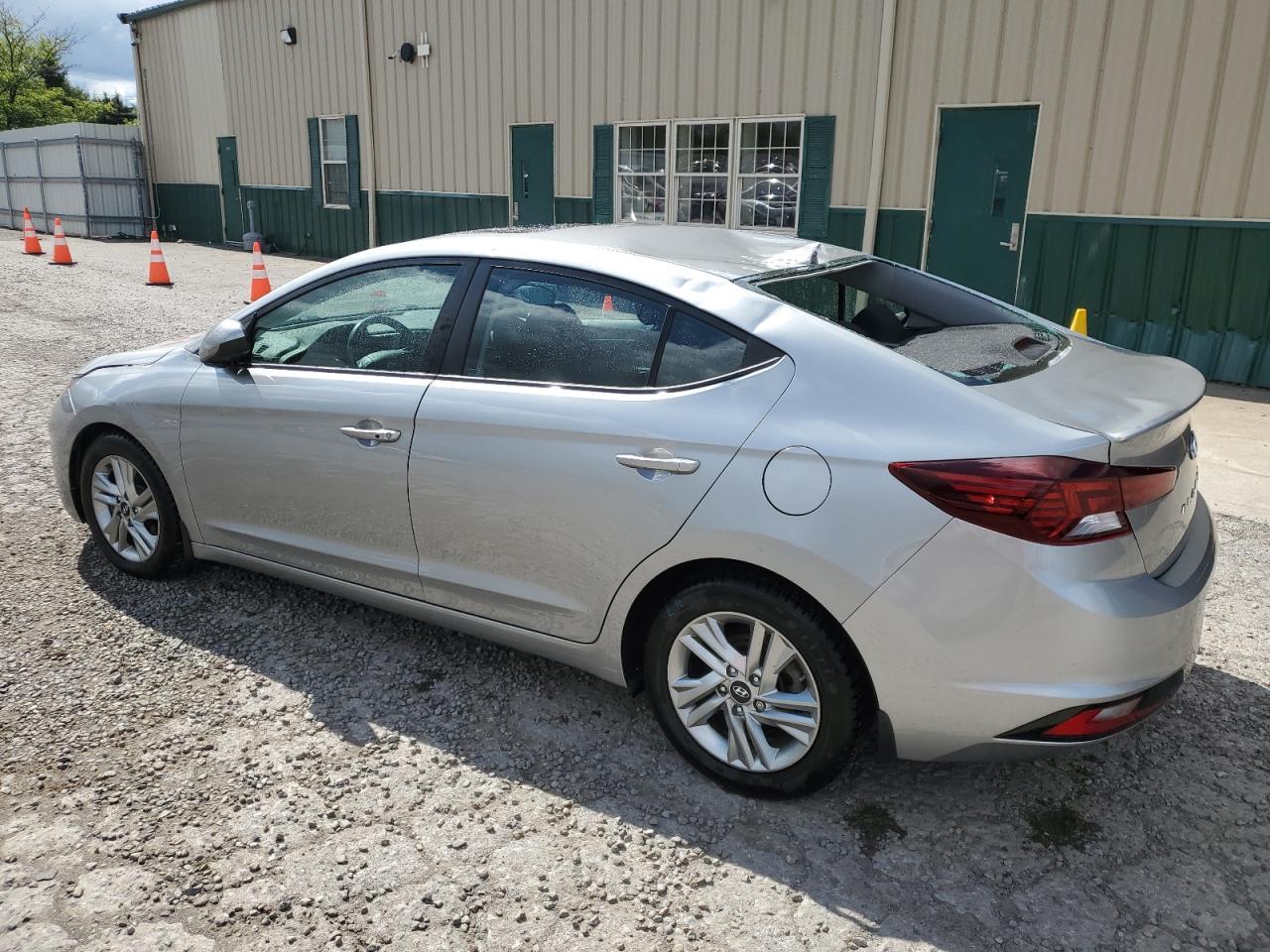 2020 Hyundai Elantra Sel - Фото 2