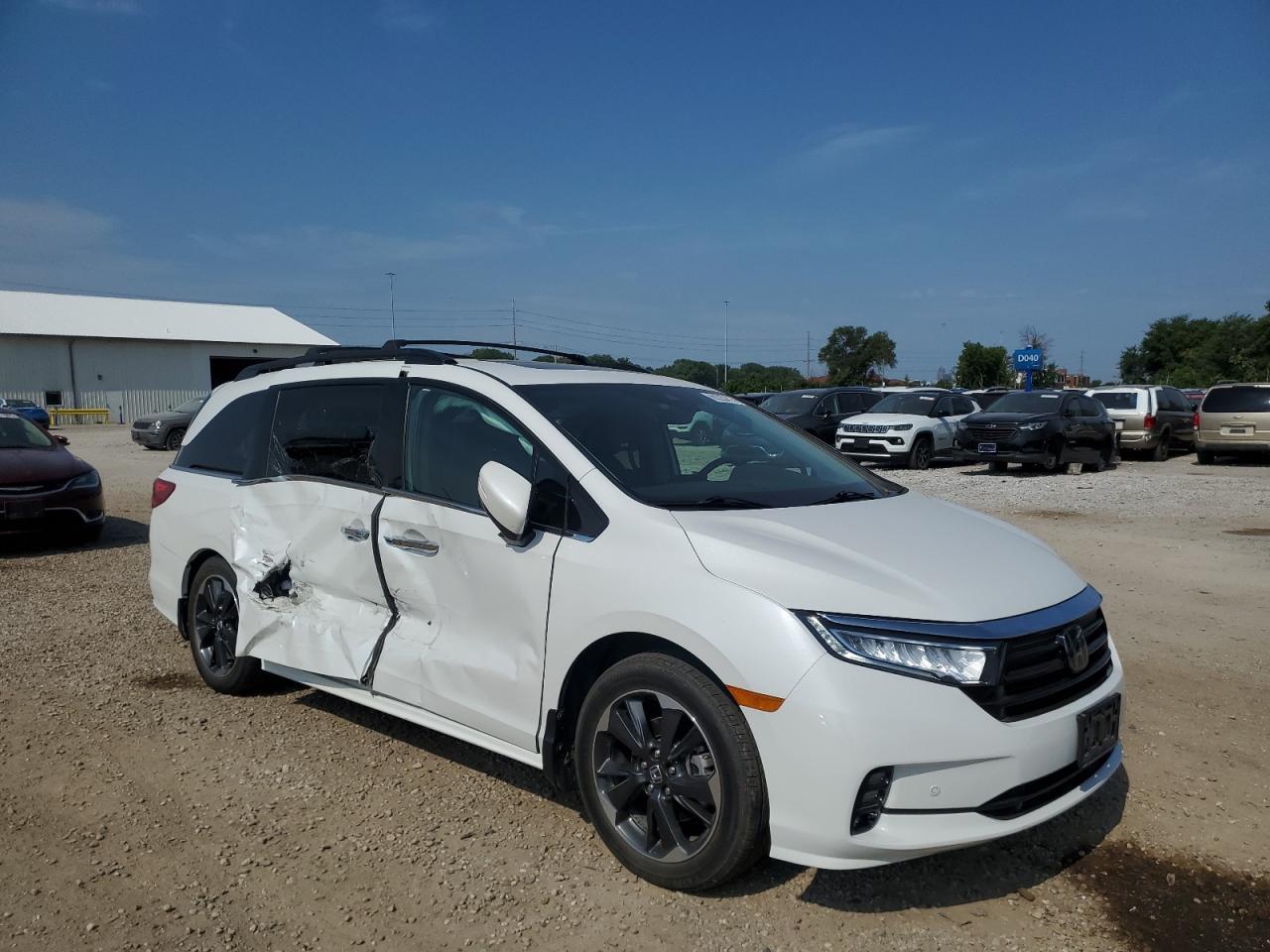 2023 Honda Odyssey Elite - Image 4