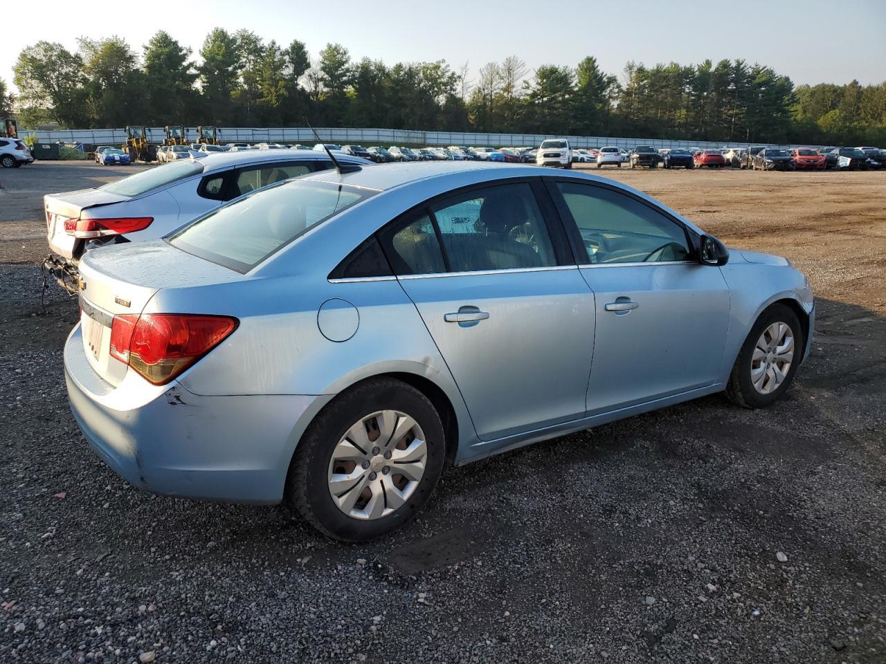 2012 Chevrolet Cruze Ls - Фото 3