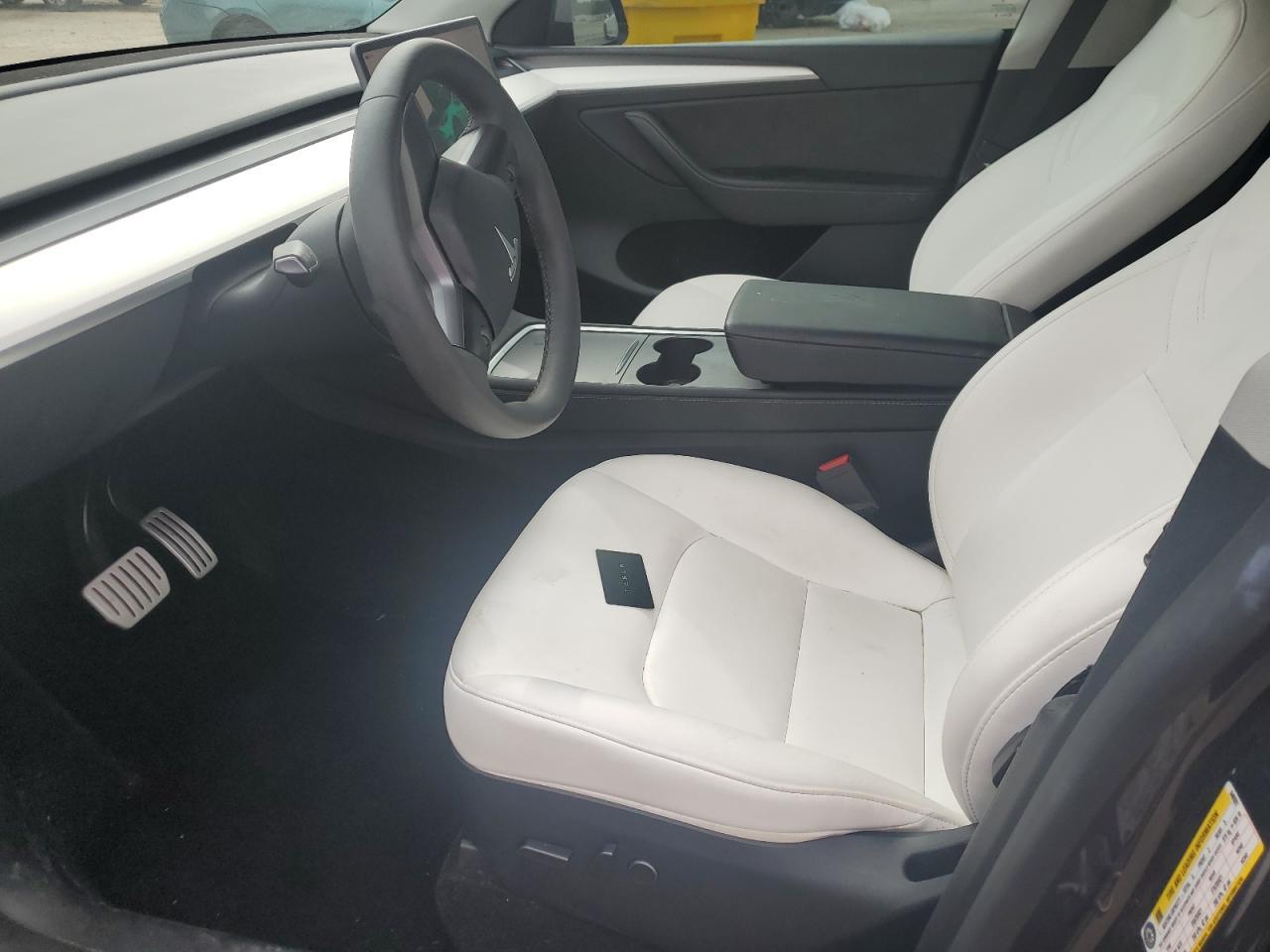 2023 Tesla Model Y - Фото 7