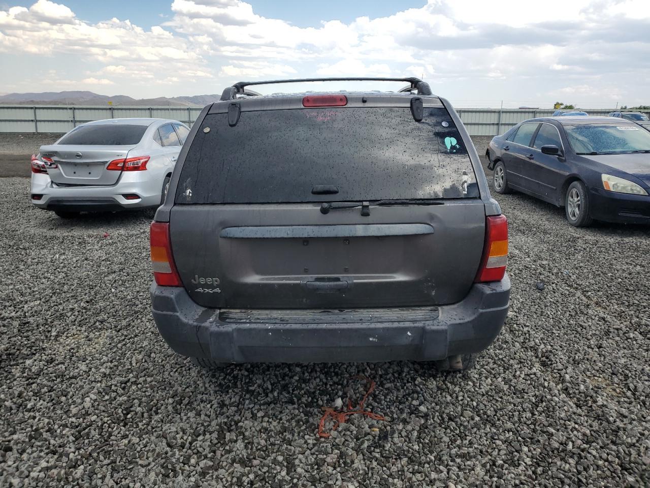 2004 Jeep Grand Cherokee Laredo - Image 6
