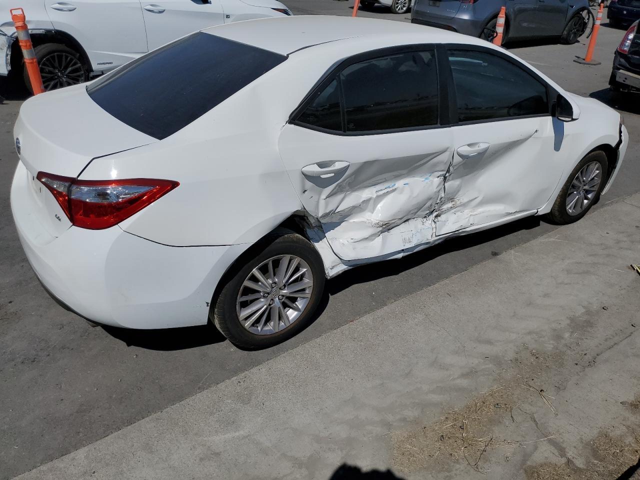 2015 Toyota Corolla L - Фото 3