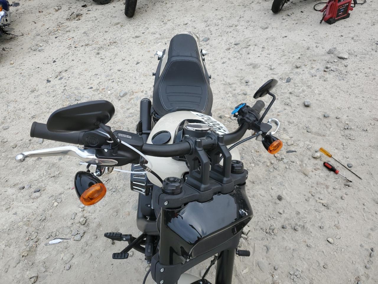 2022 Harley-Davidson Fxfbs - Фото 5