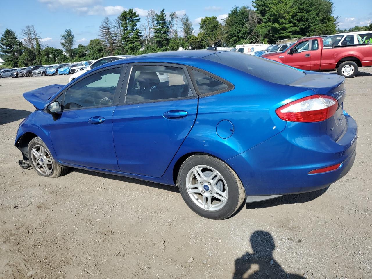2018 Ford Fiesta Se - Image 2