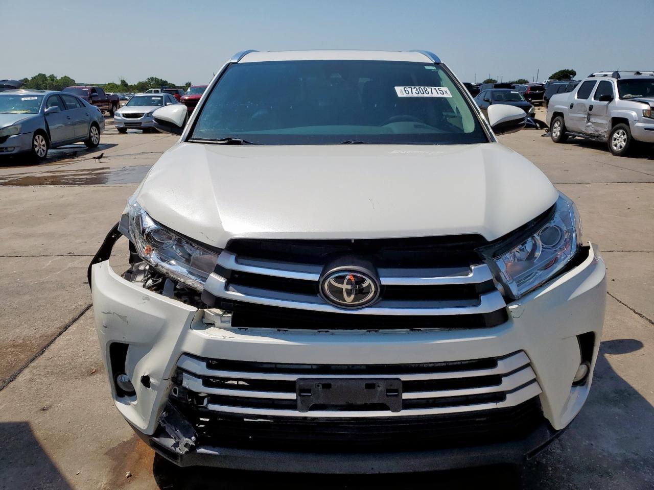 2019 Toyota Highlander Se - Image 5