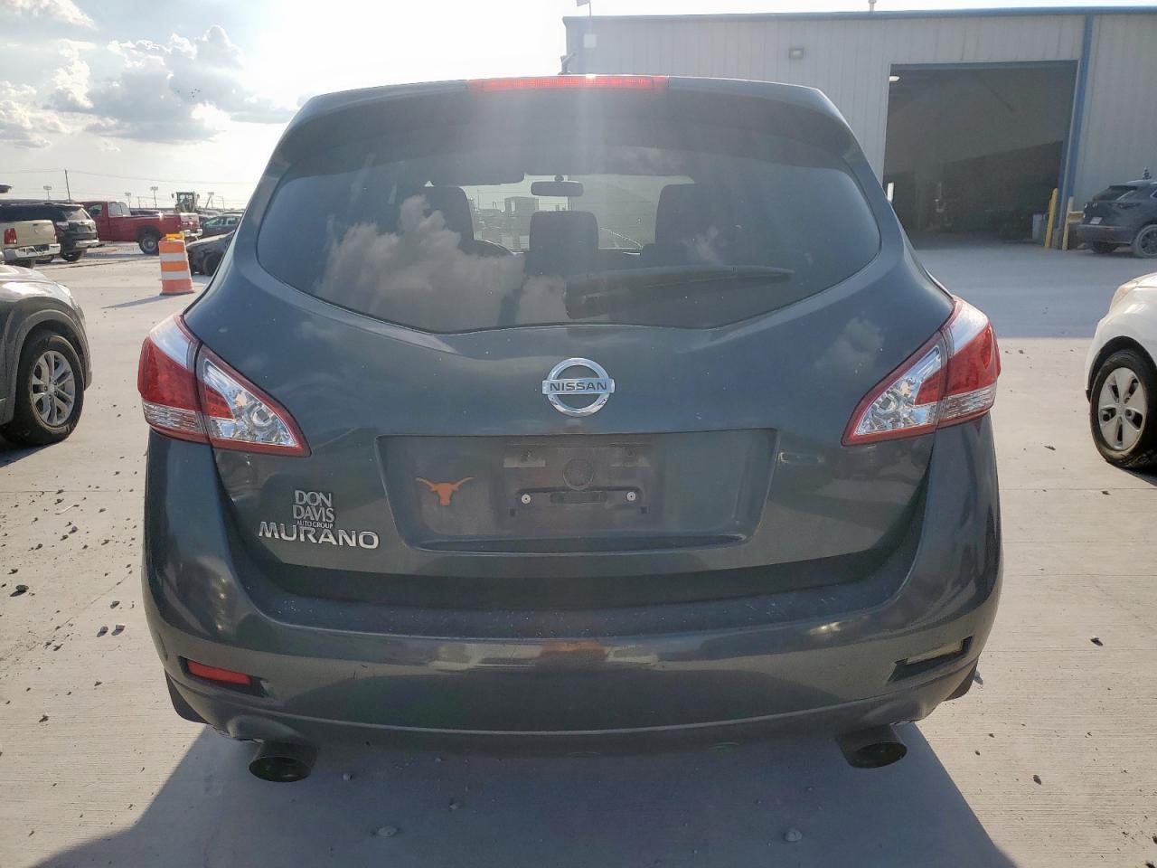 2011 Nissan Murano S - Фото 6