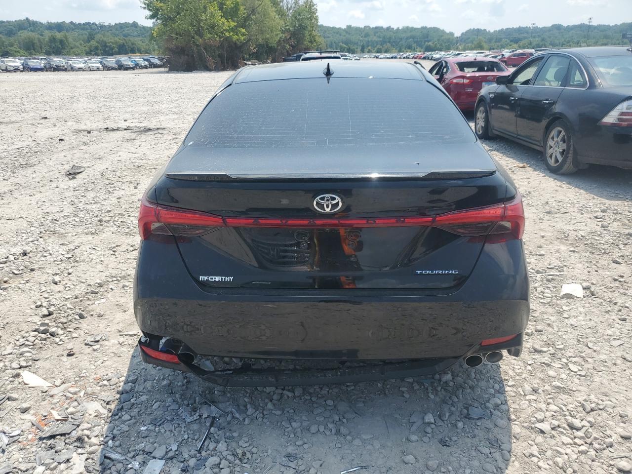 2022 Toyota Avalon Touring - Image 6