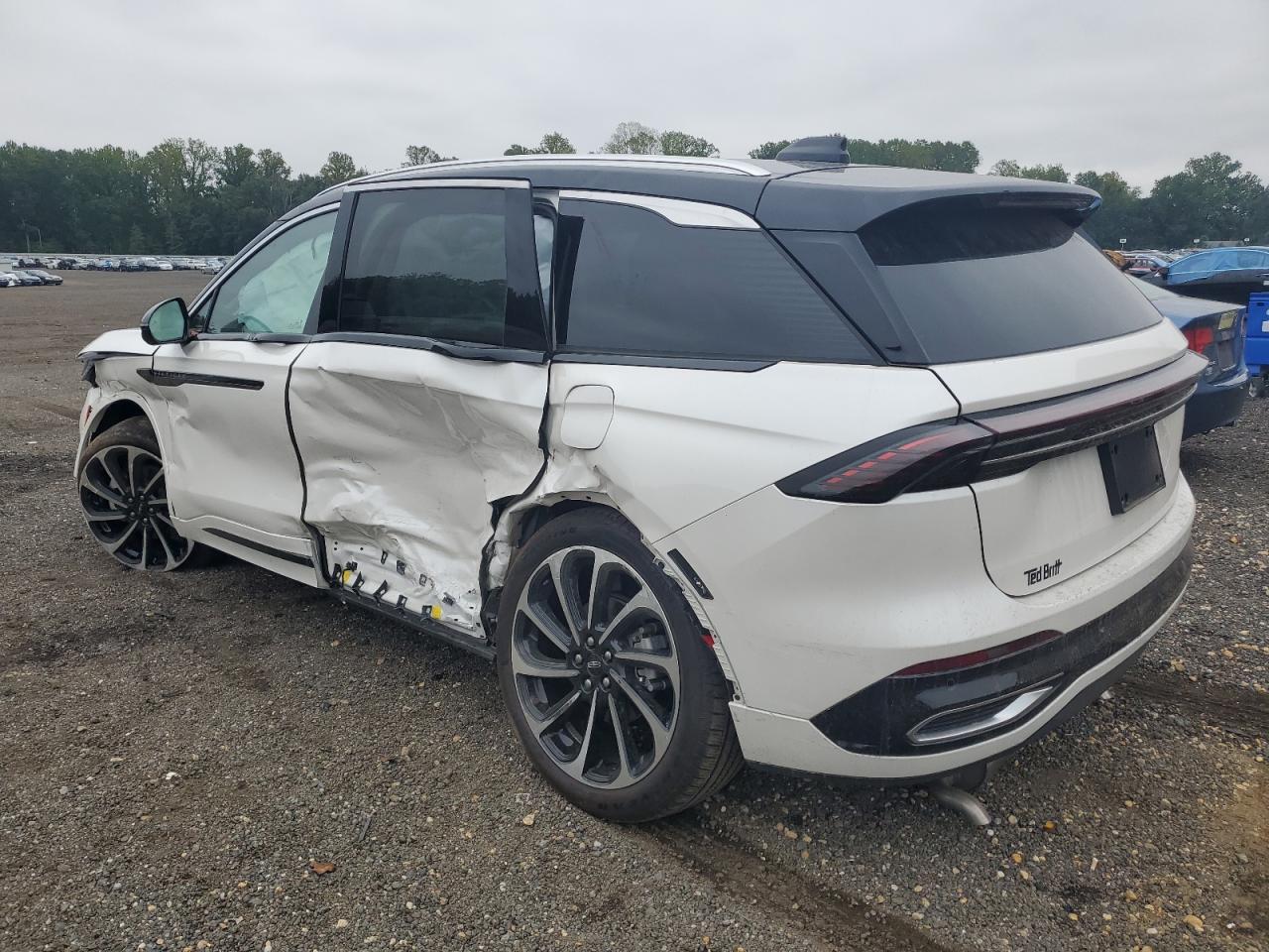 2025 Lincoln Nautilus Black Label - Фото 2