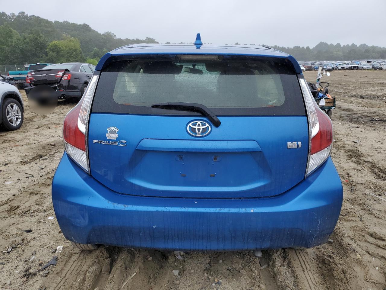 2015 Toyota Prius C - Фото 6