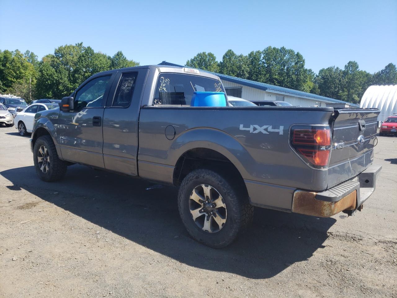 2013 Ford F150 Super Cab - Фото 2