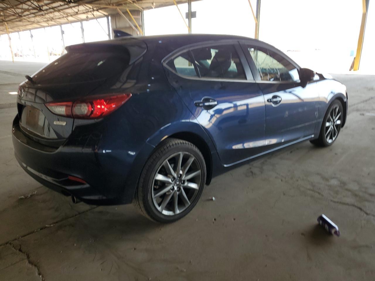 2018 Mazda 3 Touring - Фото 3