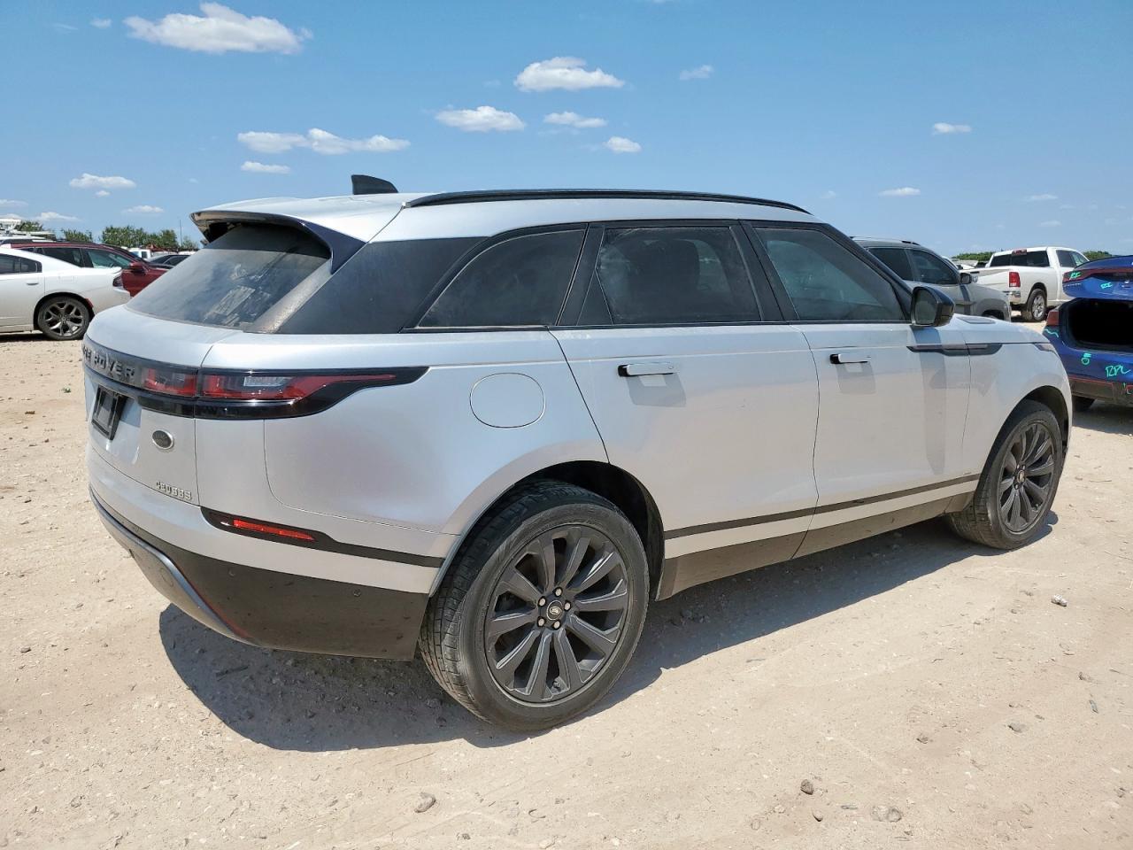 2018 Land Rover Range Rover Velar R-Dynamic Se - Image 3