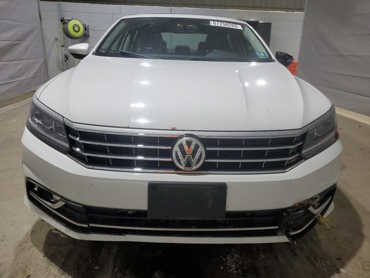 2016 Volkswagen Passat Se - Фото 5