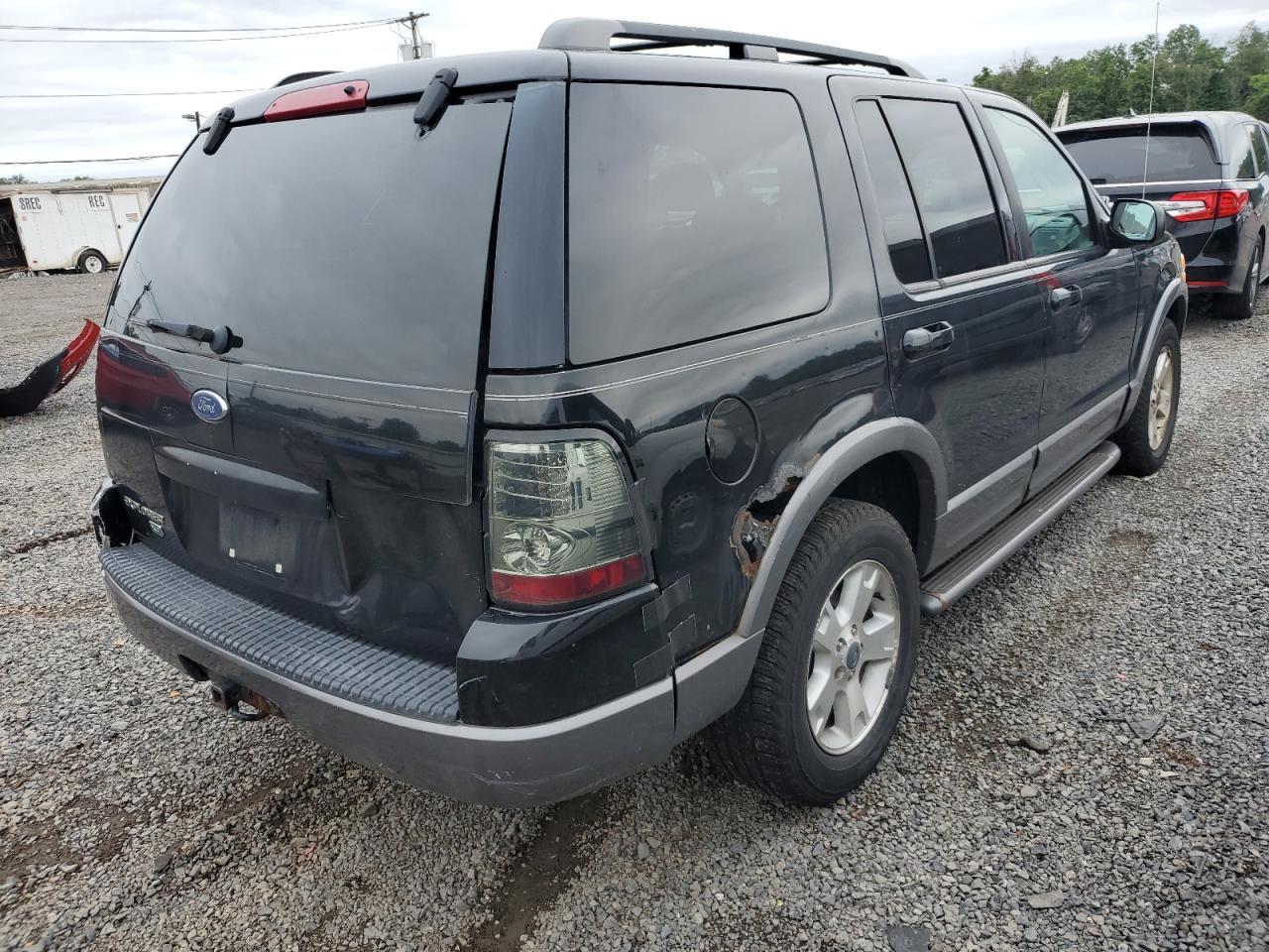 2003 Ford Explorer - Фото 3