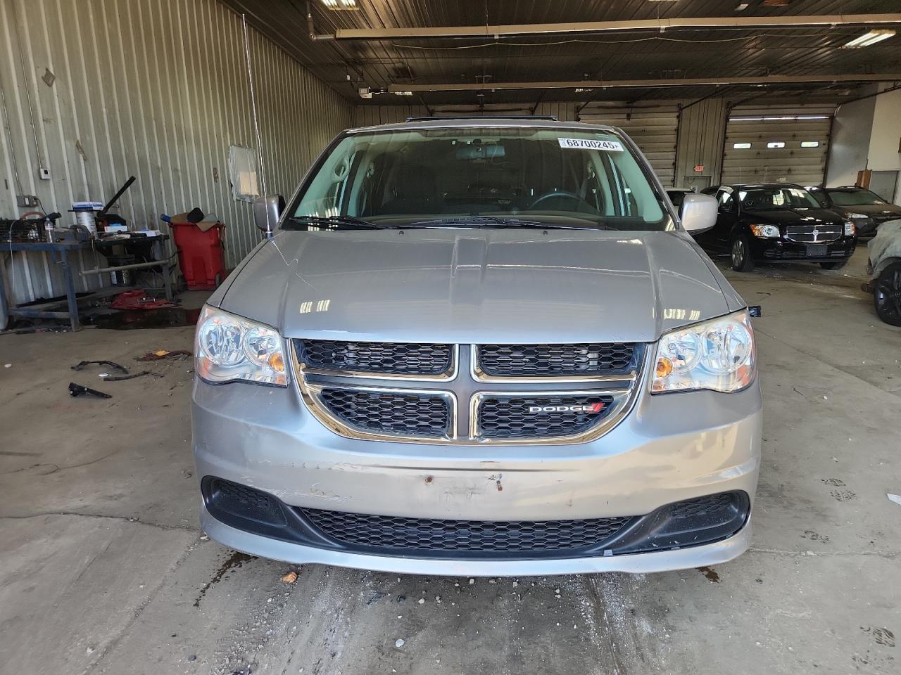 2013 Dodge Grand Caravan Sxt - Image 5