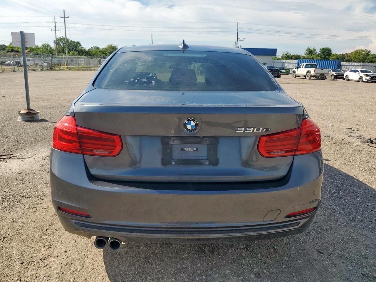 2017 BMW 330E - Image 6