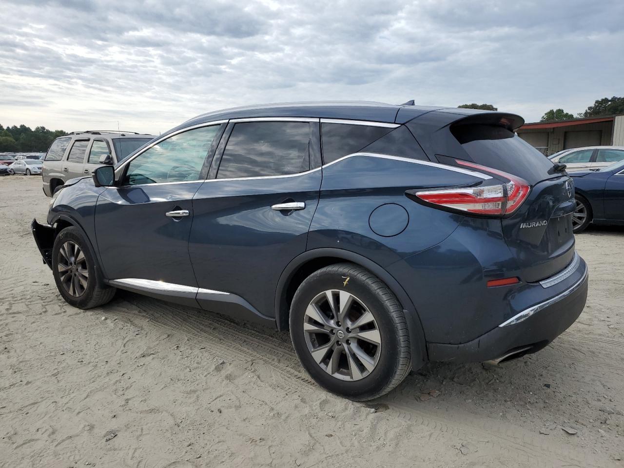 2015 Nissan Murano S - Image 2
