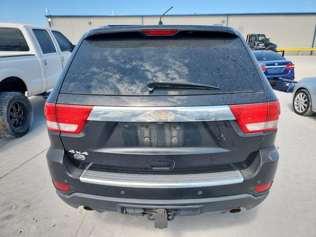 2013 Jeep Grand Cherokee Overland - Image 6