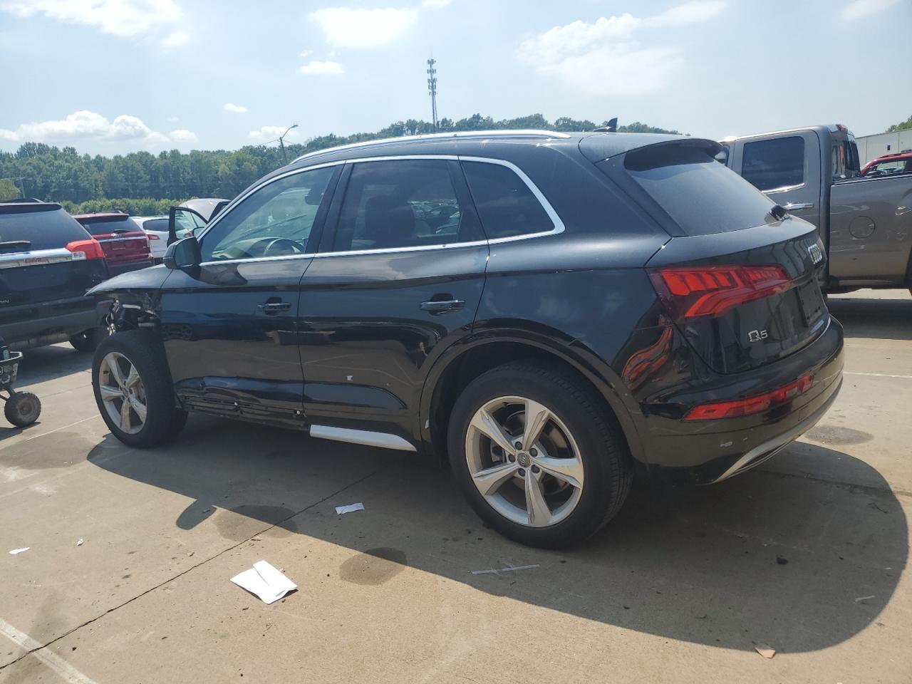 2020 Audi Q5 Premium Plus - Фото 2