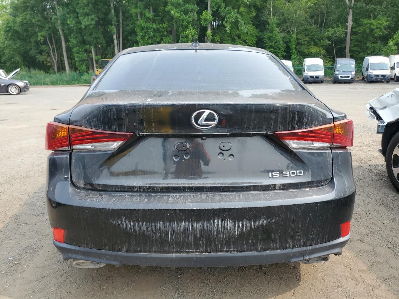 2019 Lexus Is 300 - Image 6