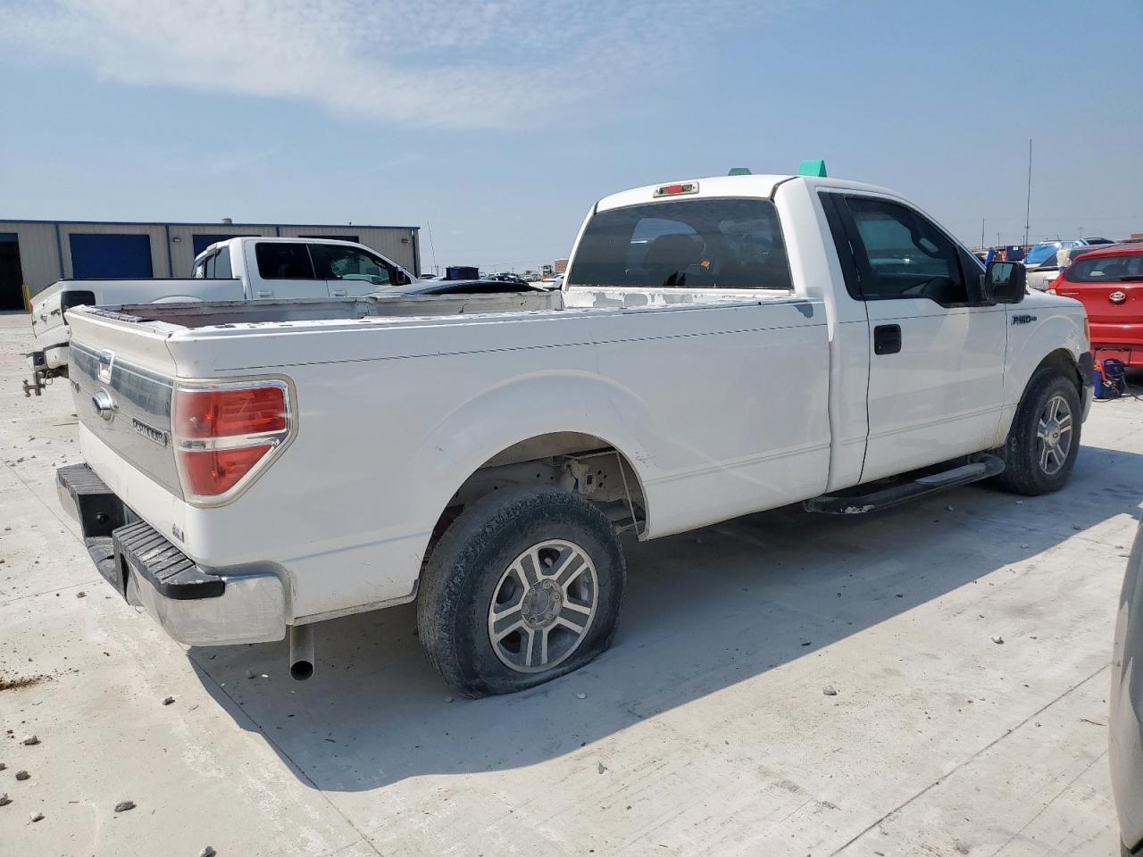 2010 Ford F150 - Image 3
