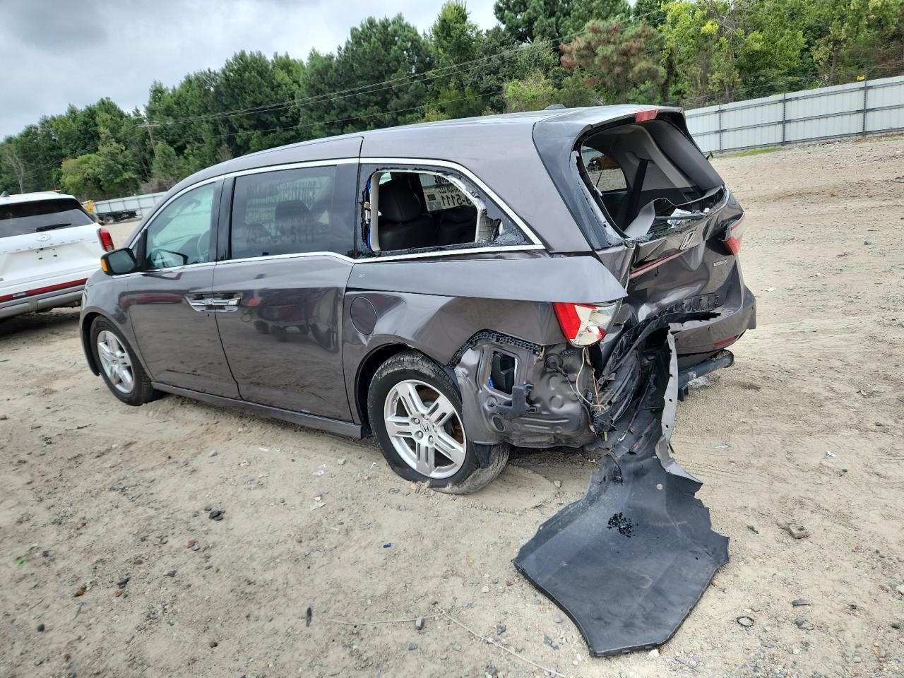 2012 Honda Odyssey Touring - Фото 2