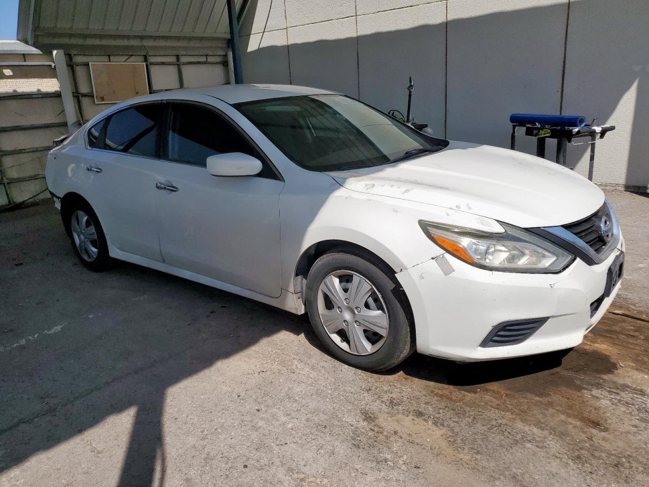 2016 Nissan Altima 2.5 - Фото 4
