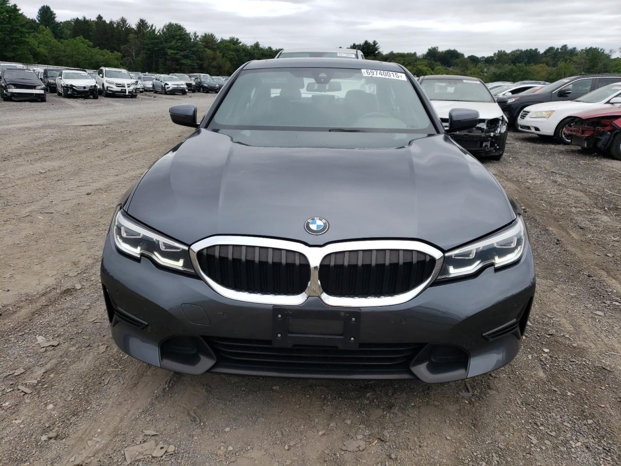 2021 BMW 330Xi - Image 5