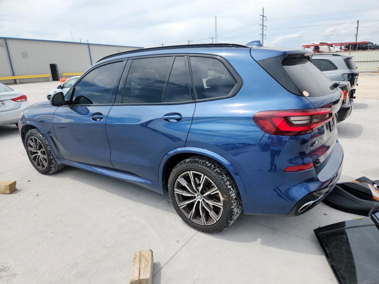 2023 BMW X5 xDrive40I - Image 2