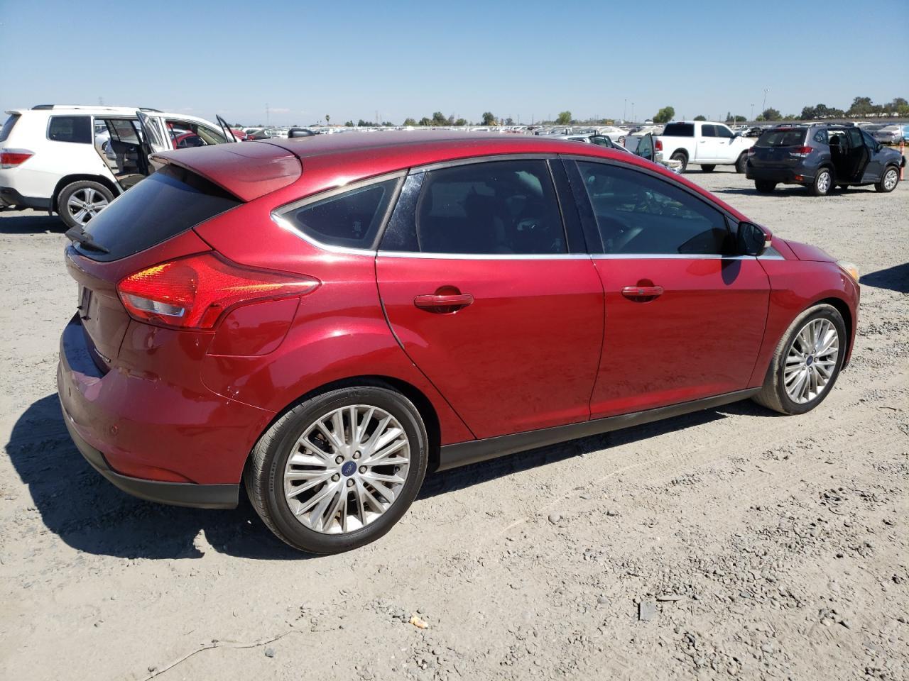 2016 Ford Focus Titanium - Фото 3