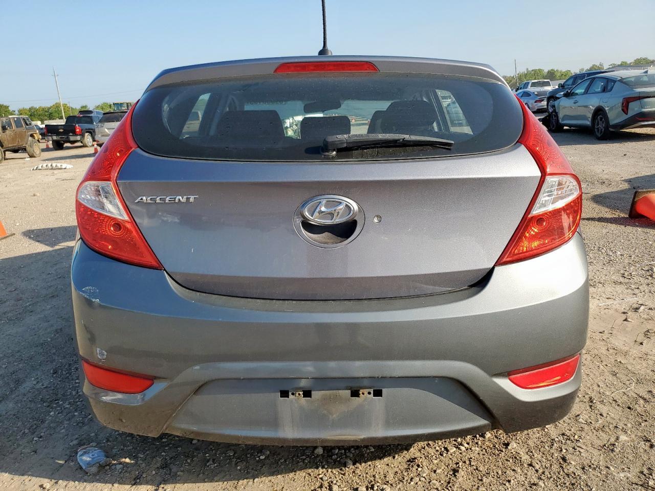 2016 Hyundai Accent Se - Фото 6