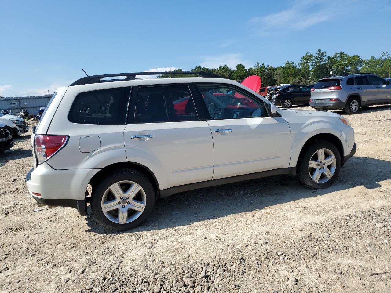 2010 Subaru Forester 2.5X Premium - Фото 3