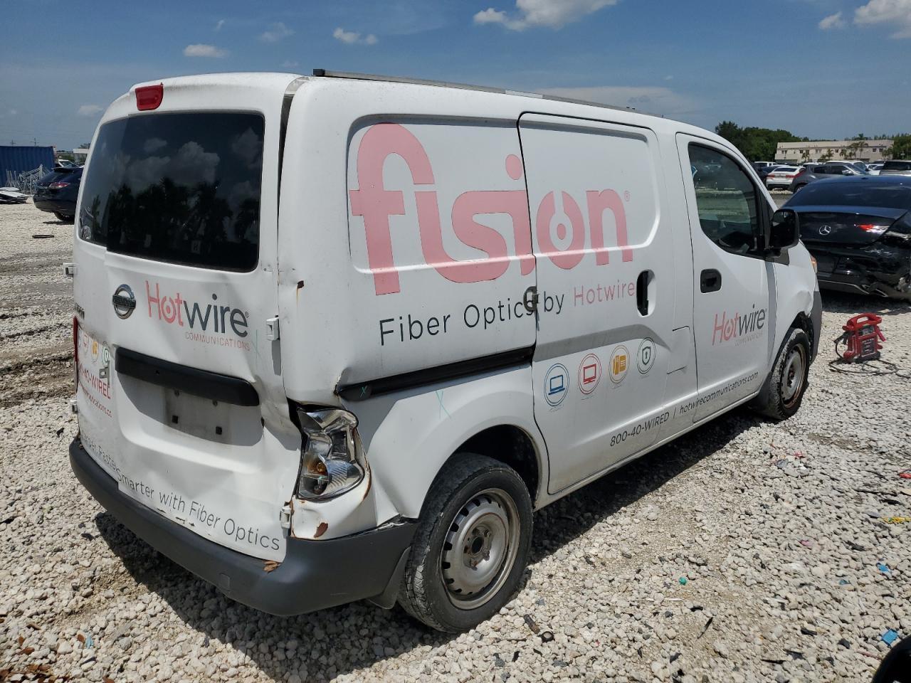 2015 Nissan Nv200 2.5S - Фото 3