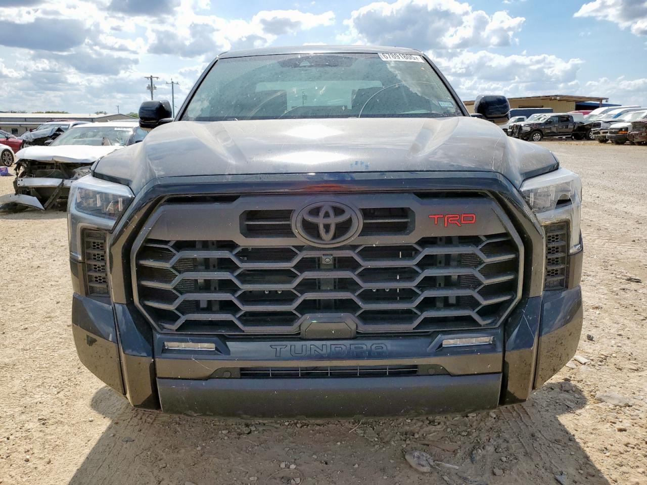 2024 Toyota Tundra Crewmax Limited - Фото 5