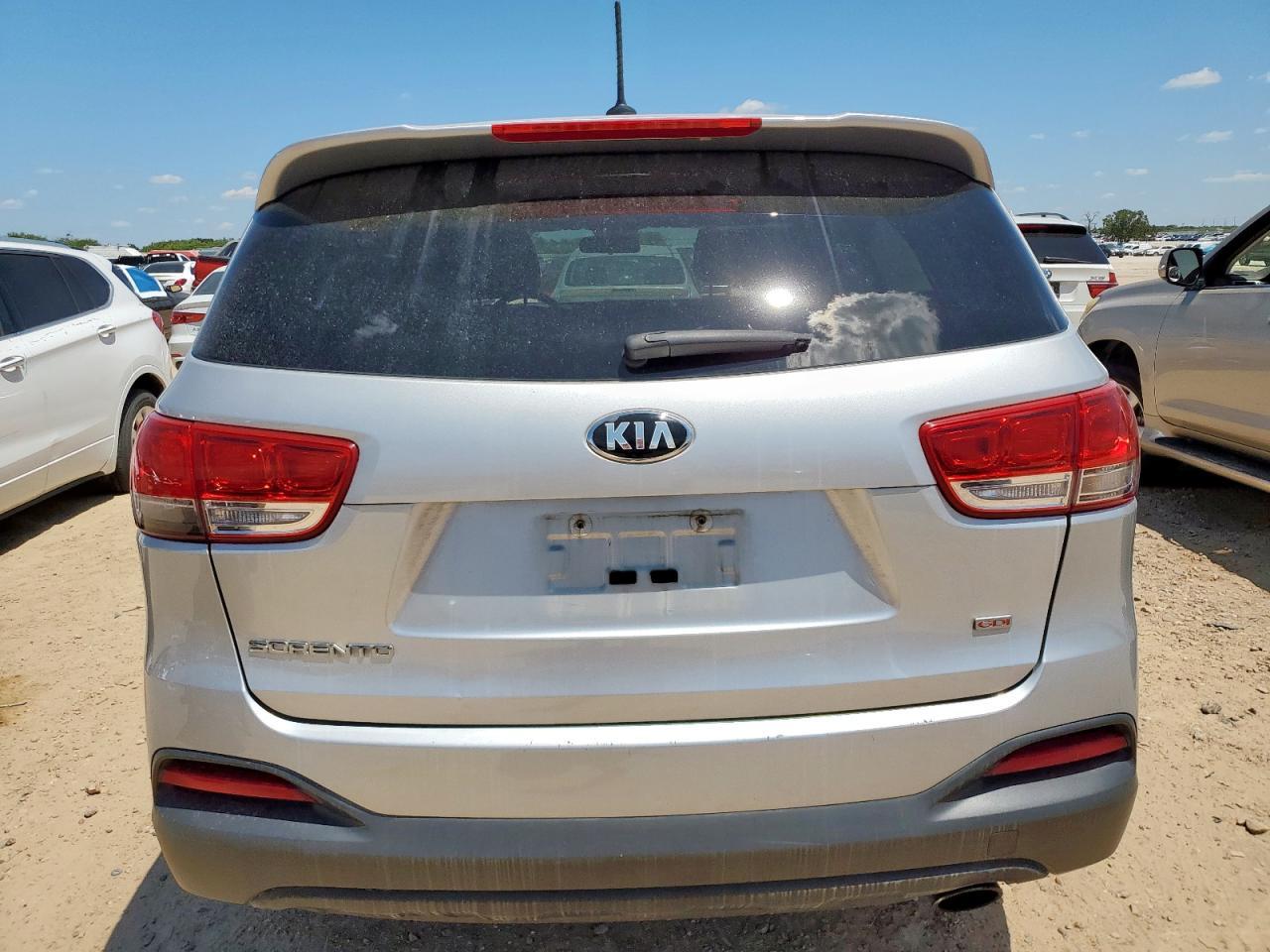 2016 Kia Sorento Lx - Фото 6