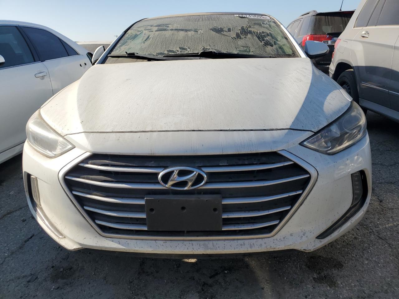 2017 Hyundai Elantra Se - Image 5