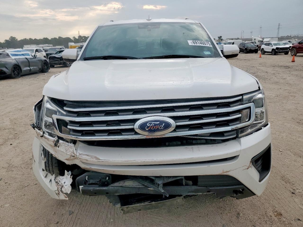 2019 Ford Expedition Xlt - Фото 5