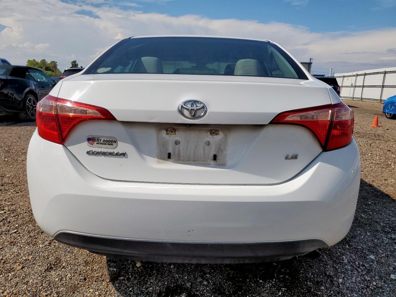 2017 Toyota Corolla L - Фото 6