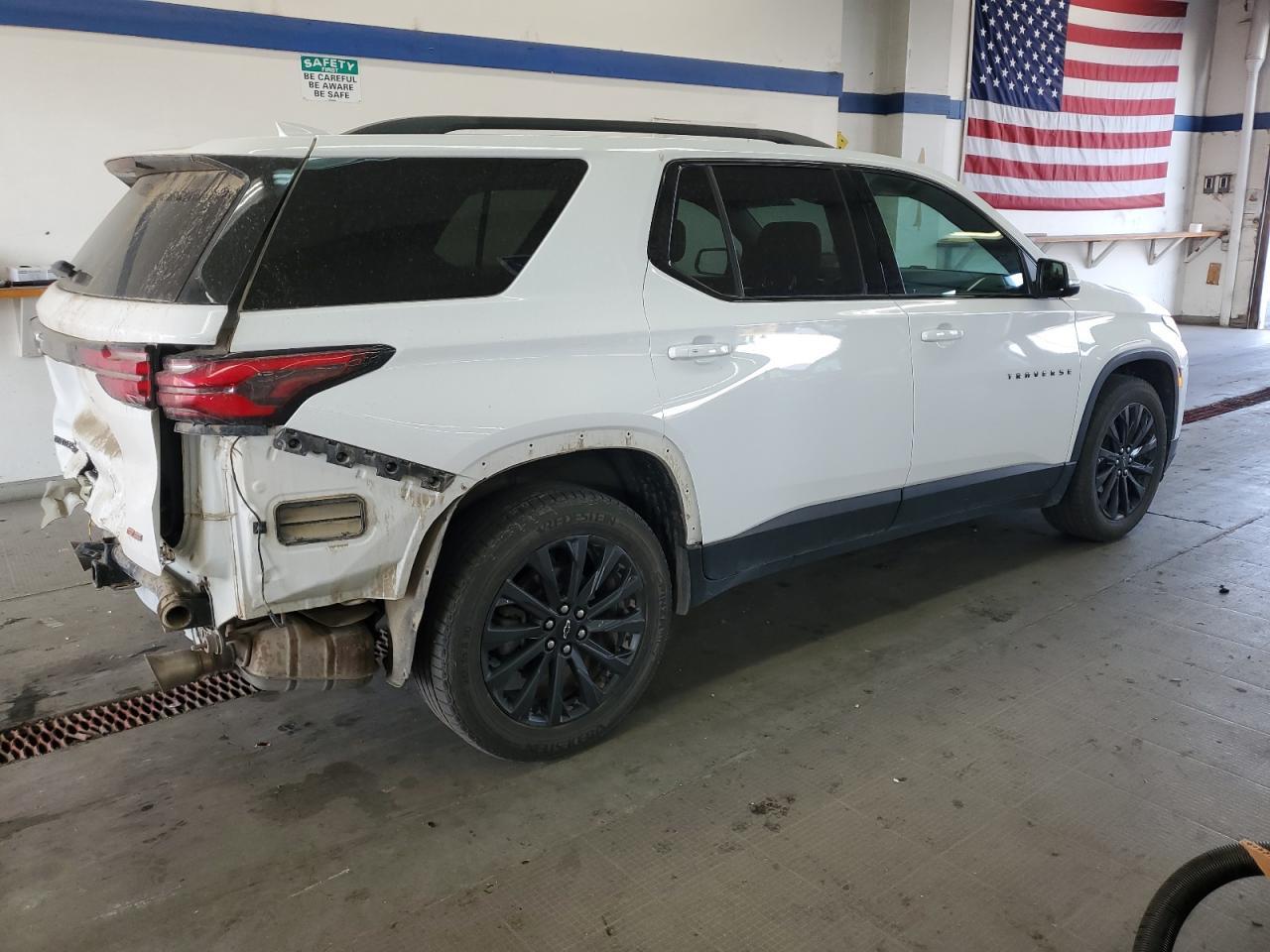 2022 Chevrolet Traverse Rs - Фото 3