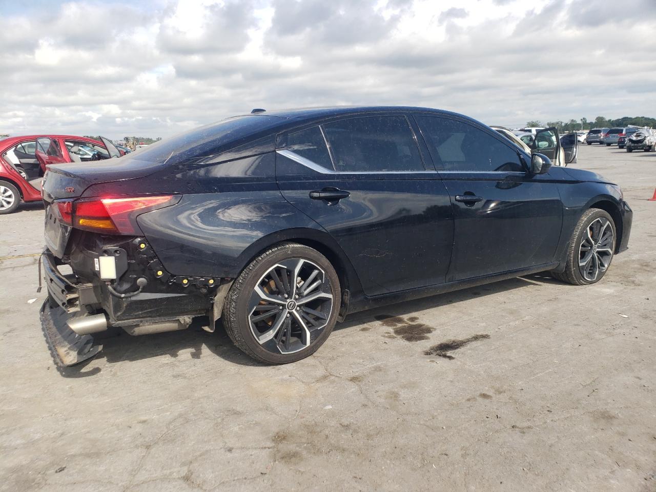 2023 Nissan Altima Sr - Image 3
