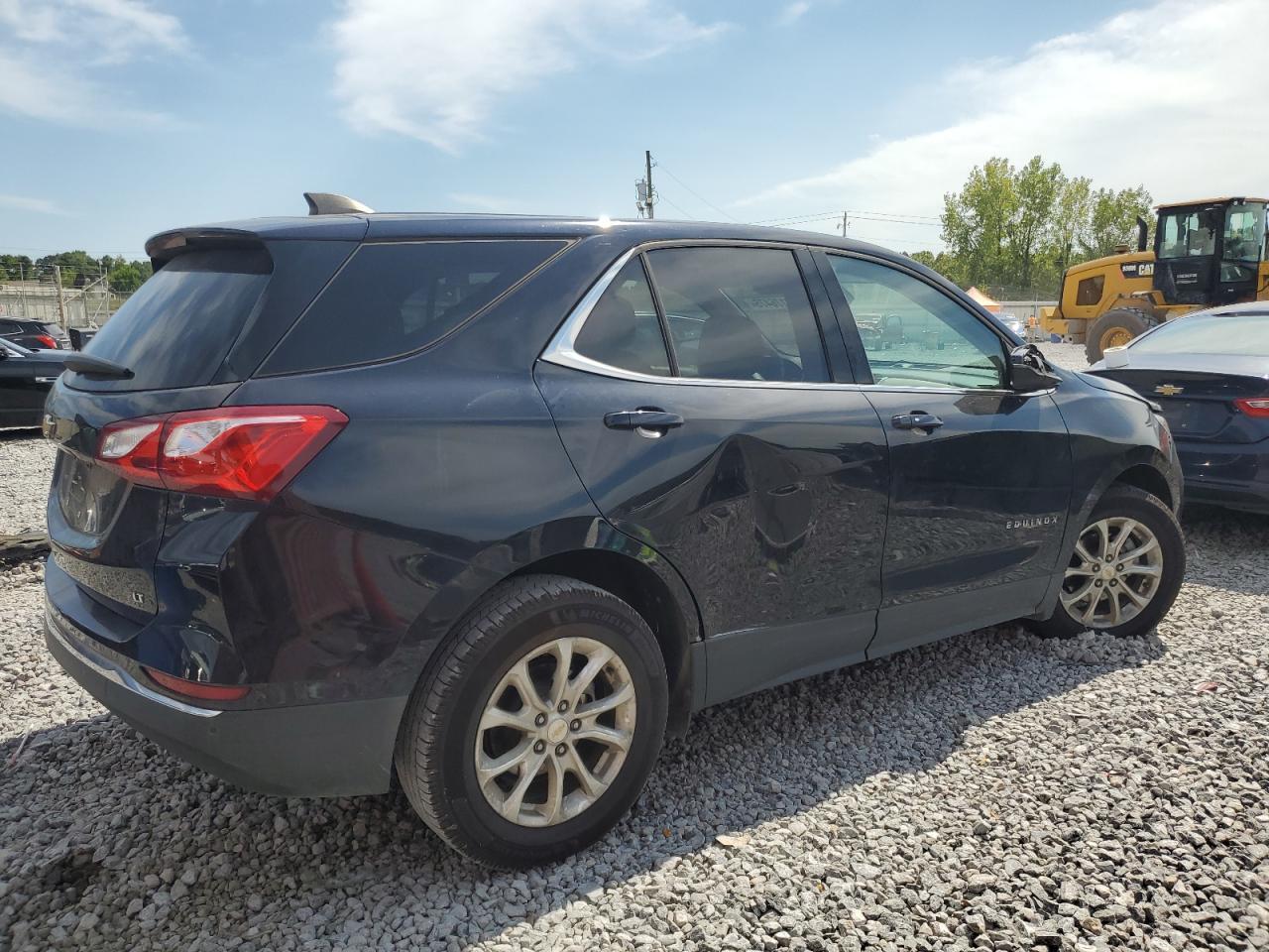 2020 Chevrolet Equinox Lt - Image 3