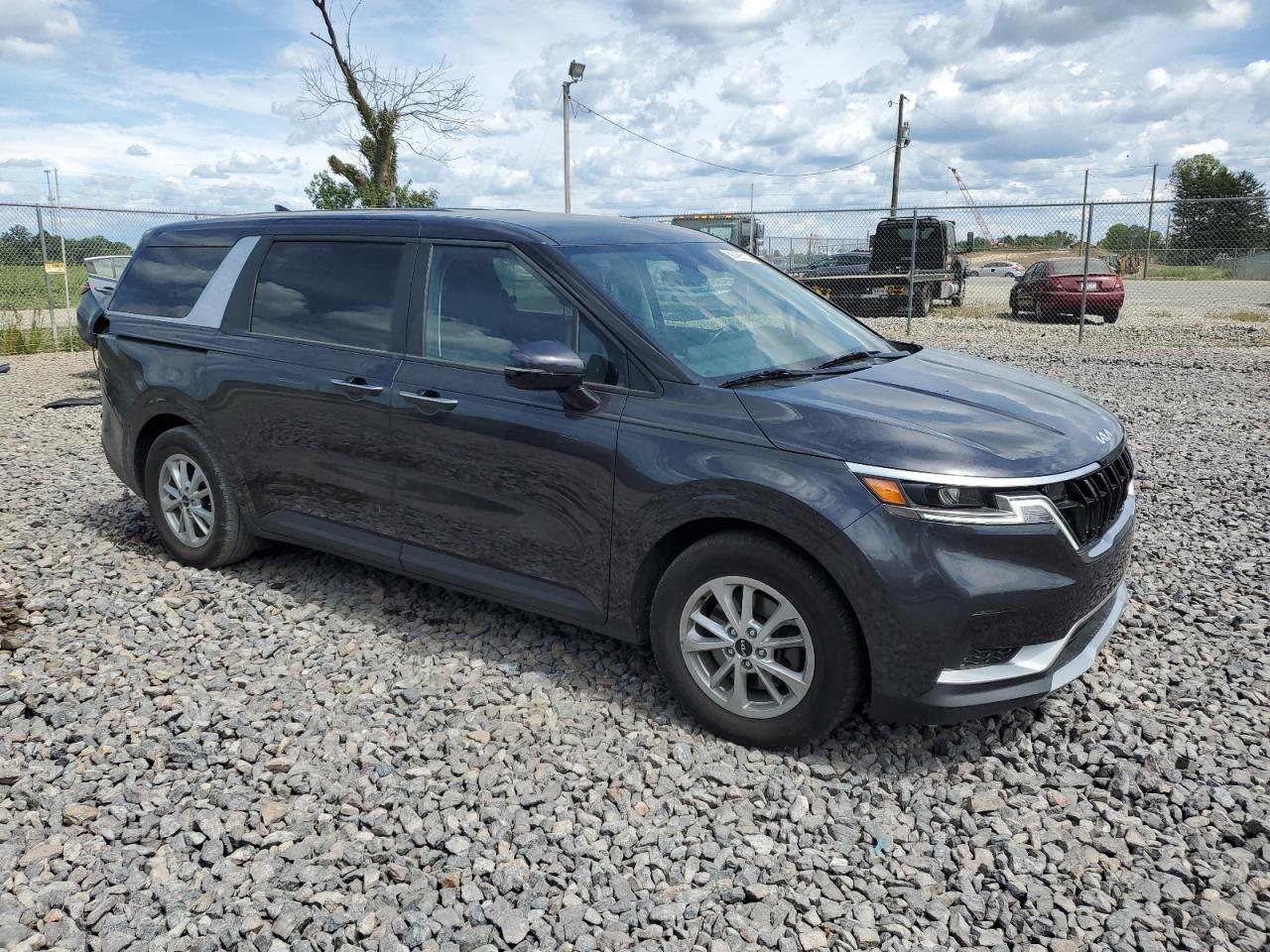 2024 Kia Carnival Lx - Image 4