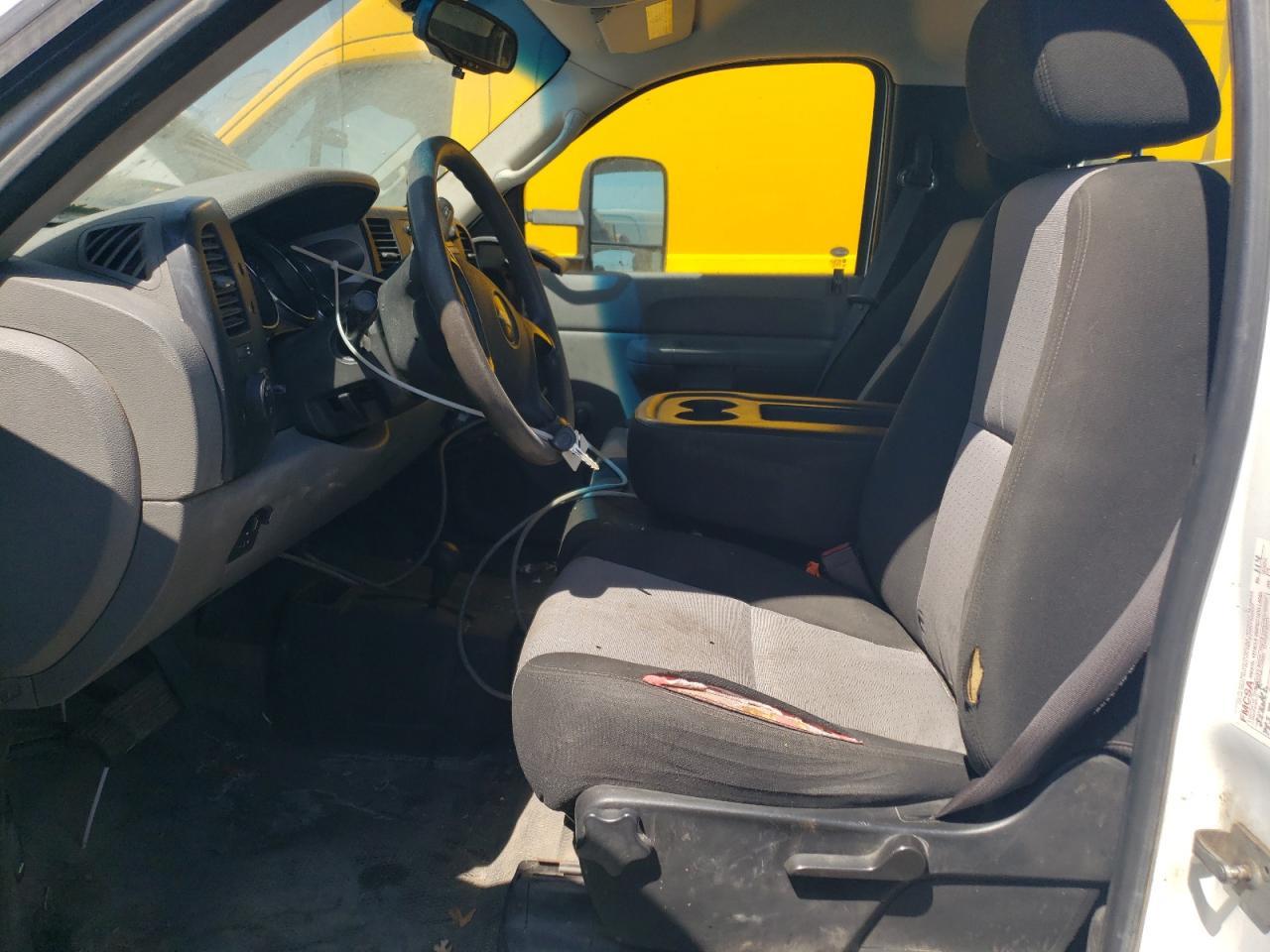 2009 Chevrolet Silverado K2500 Heavy Duty - Image 7