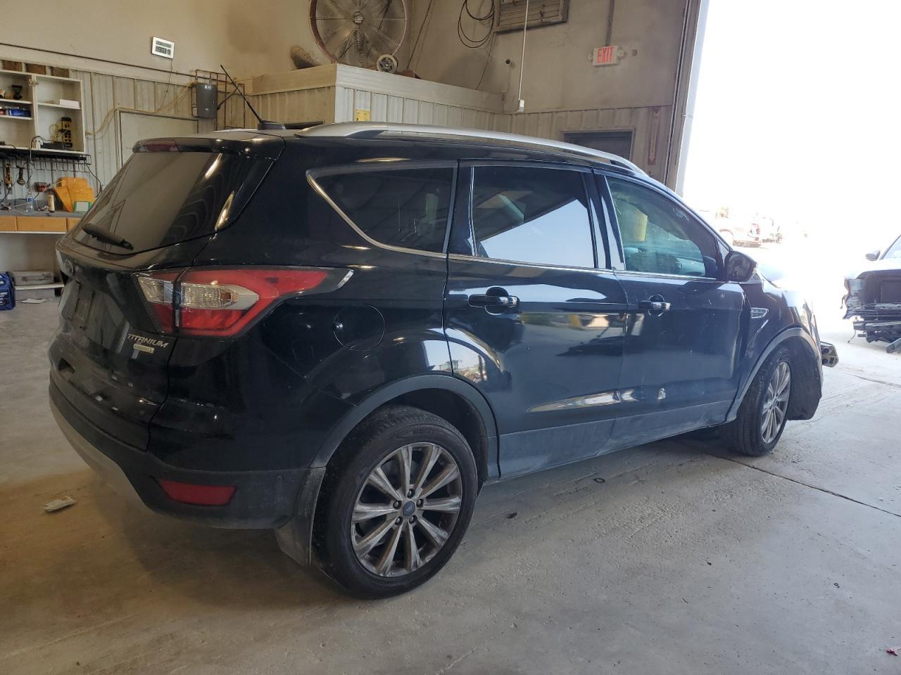 2017 Ford Escape Titanium - Image 3
