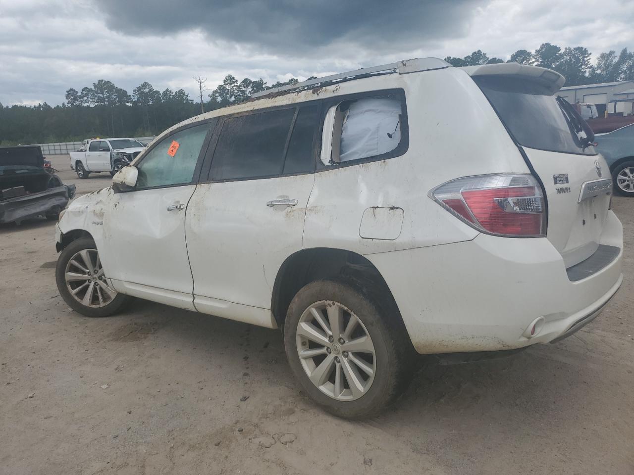 2008 Toyota Highlander Hybrid Limited - Image 2