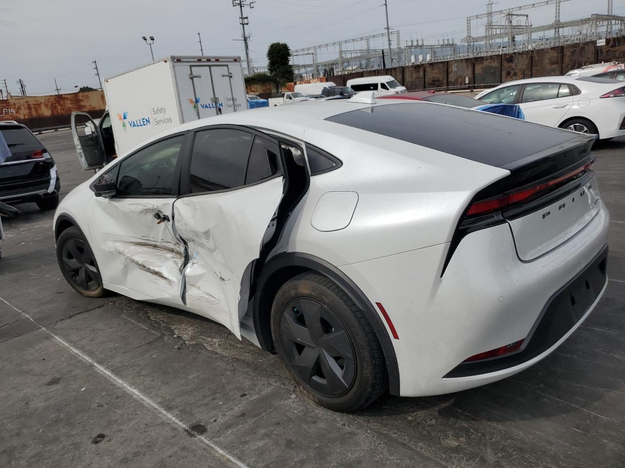 2024 Toyota Prius Le - Фото 2