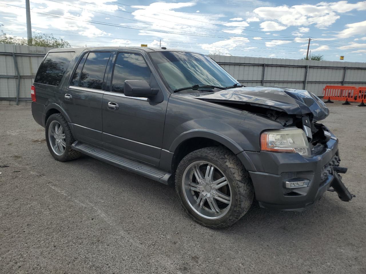 2017 Ford Expedition Limited - Image 4