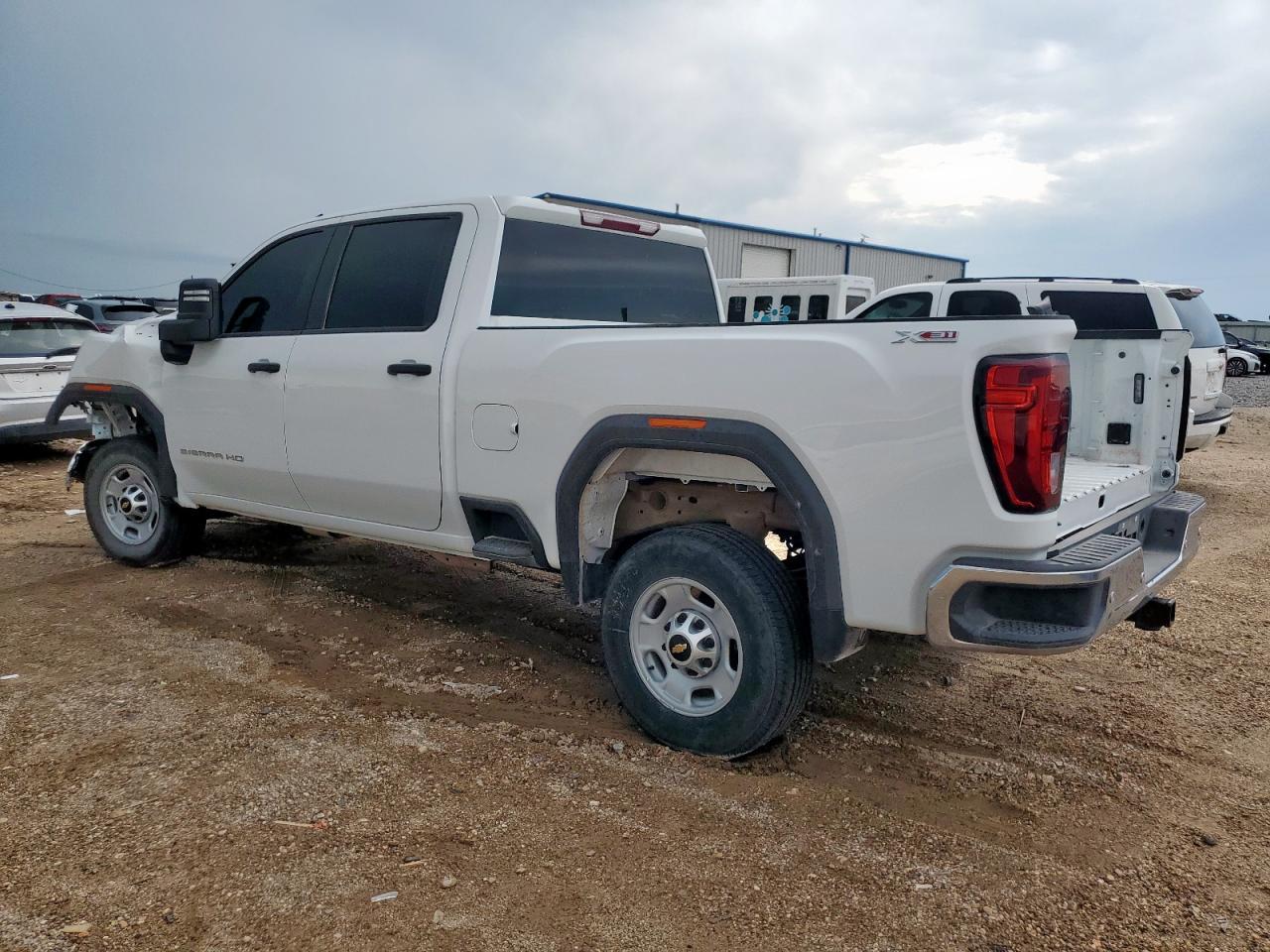 2025 GMC Sierra - Фото 2